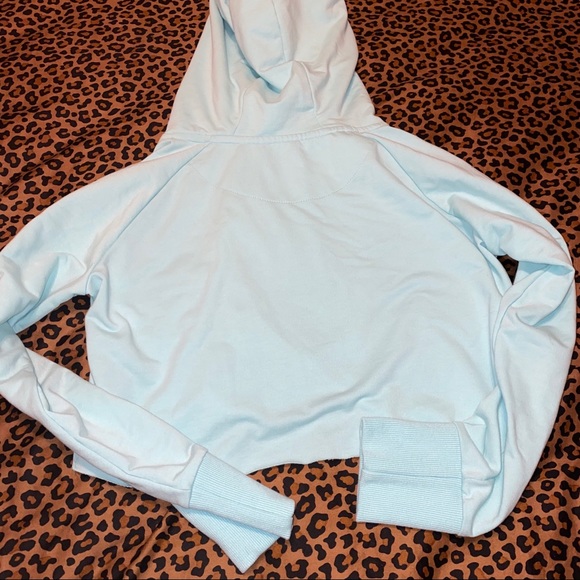 Gymshark Crop Top Hoodie - Picture 2 of 2